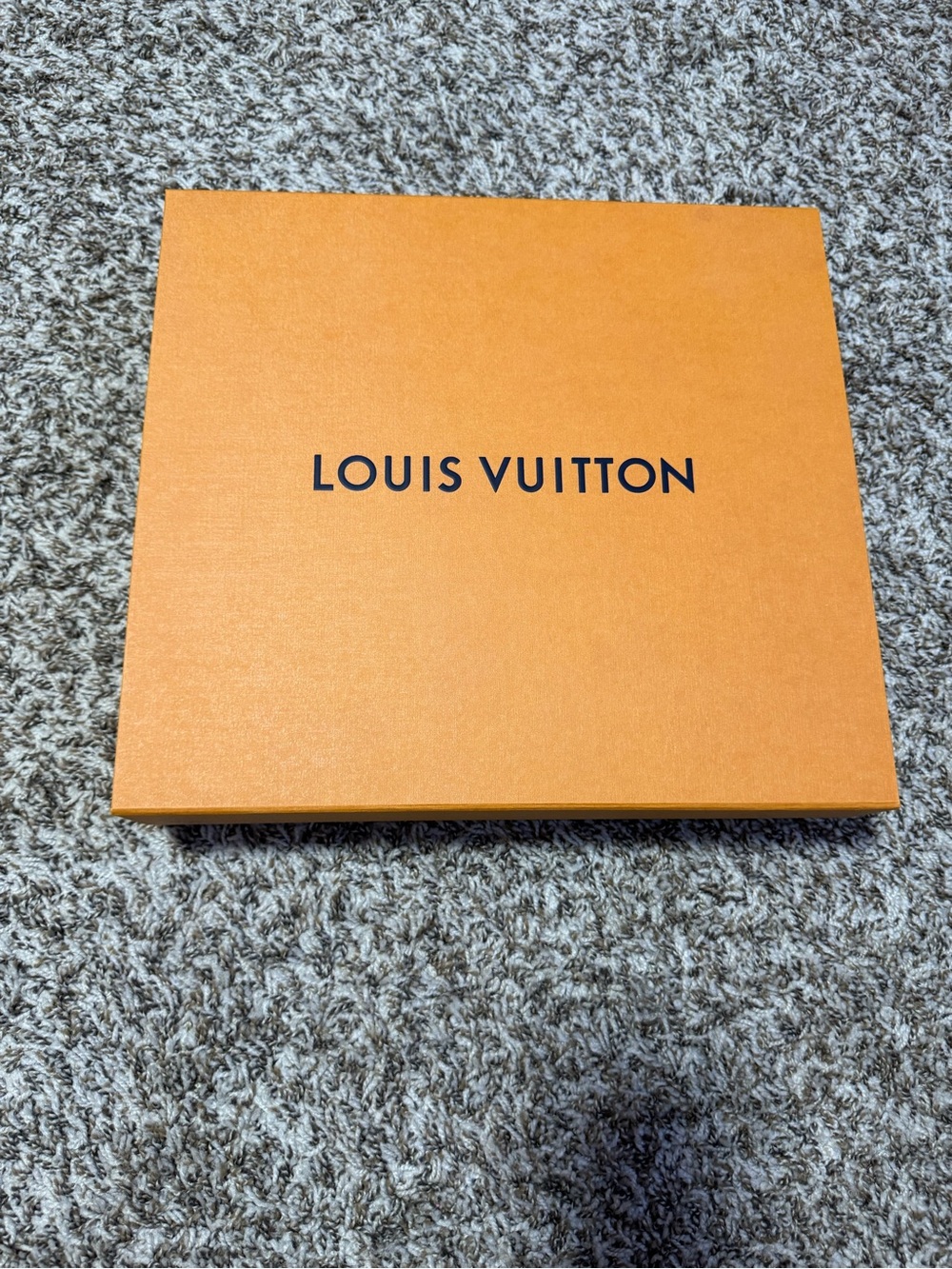 Louie Vuitton Box Magnetic Flip With Packaging 15x13.5x3.5 w book ,gitf envelope